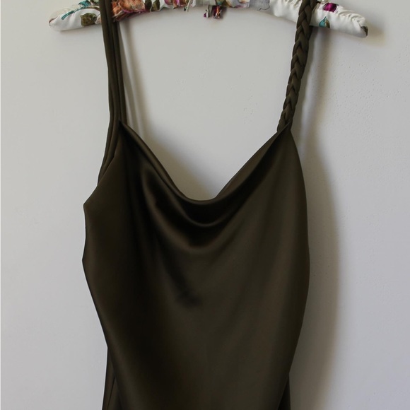 House of Harlow - Picture 4 of 4